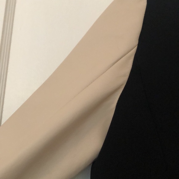 Judith et Charles Black and Tan Leather Sleeve Cropped Blazer - Picture 6 of 7